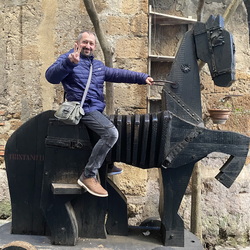 Leo in Italy 02/2025